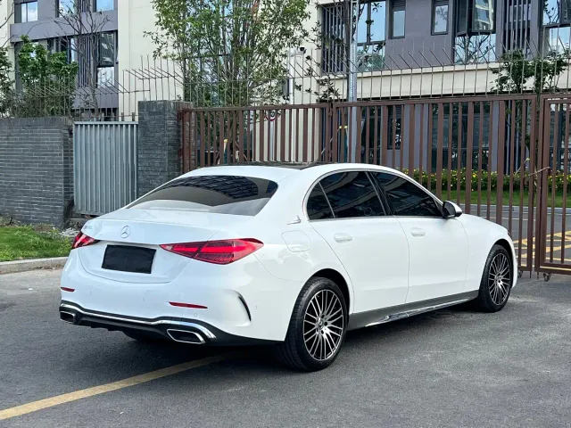 Mercedes-Benz C-Class — Фото автомобиля 16