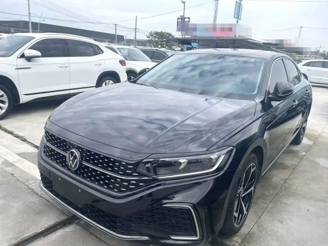 Фотография автомобиля — Volkswagen Passat