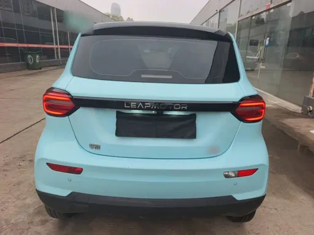Leapmotor T03 — Фото автомобиля 5