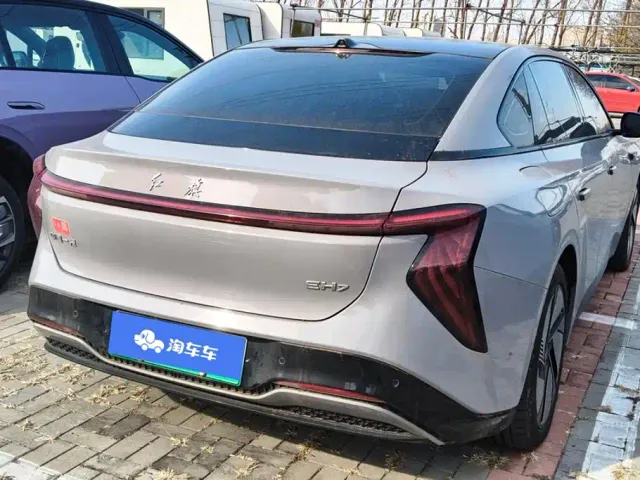 Hongqi EH7 — Фото автомобиля 3