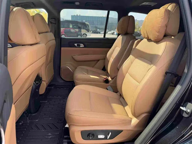 Li Auto ONE — Фото автомобиля 15