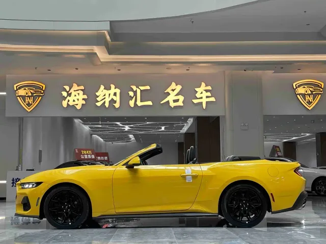 Ford Mustang 2024 2.3T EcoBoost Convertible Sport Edition — Фото автомобиля 3