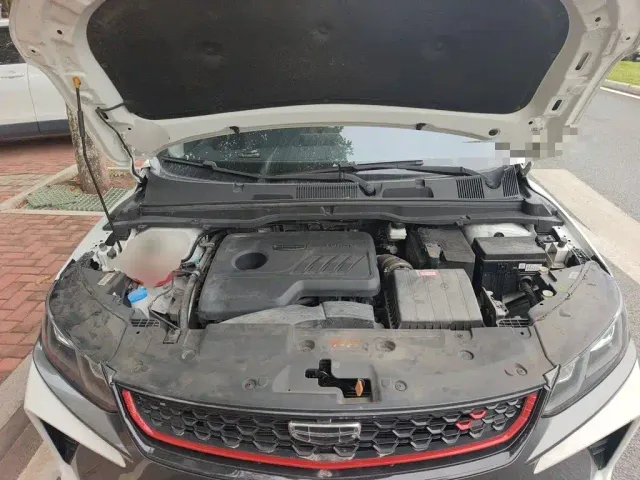 Geely Binyue — Фото автомобиля 16