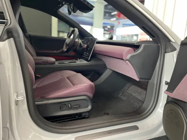 Nio ET5 Touring — Фото автомобиля 12