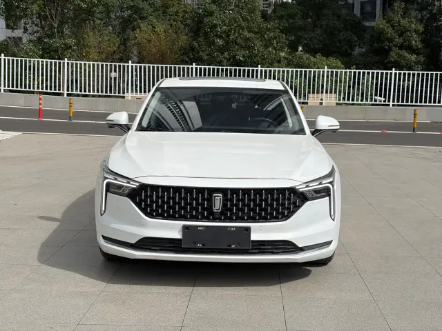 Bestune B70 — Фото автомобиля 2