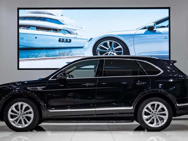 Bentley Bentayga — Фото автомобиля 4