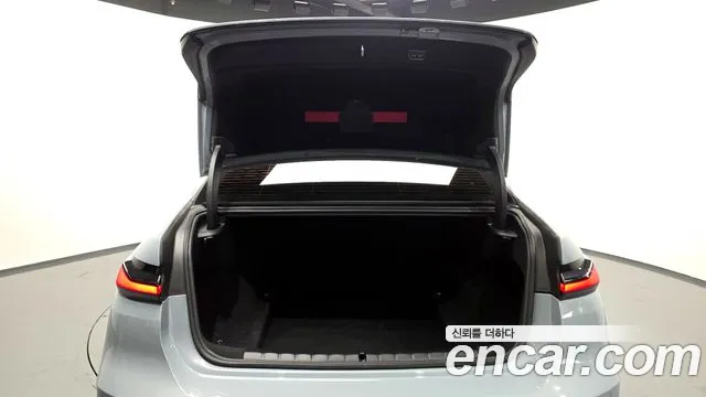 BMW 7-Series 7 серия (G70) 740i sDrive M Sport Individual — Фото автомобиля 20