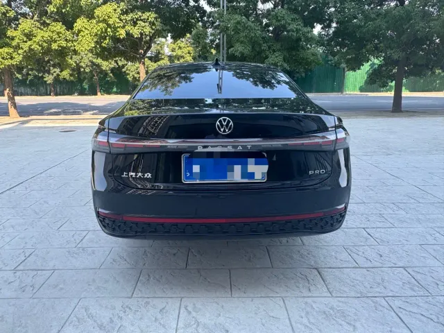 Volkswagen Passat — Фото автомобиля 8