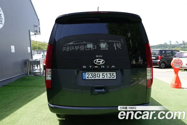 Hyundai Staria Staria Tourer 9 мест — Фото автомобиля 3
