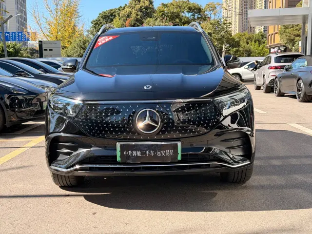 Mercedes-Benz EQB — Фото автомобиля 2