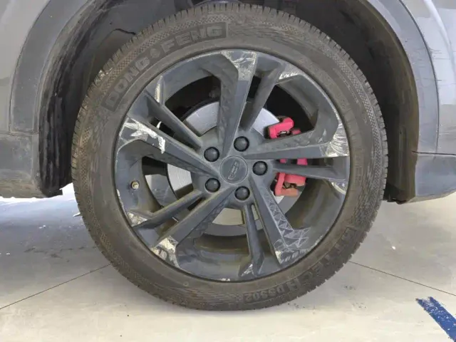 Geely Binyue — Фото автомобиля 6