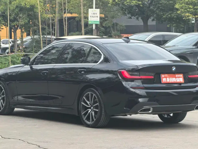 BMW 3 Series — Фото автомобиля 11