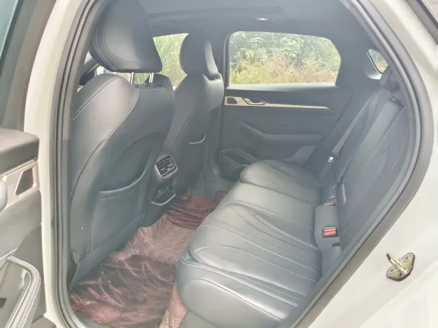 Geely Xingrui — Фото автомобиля 6