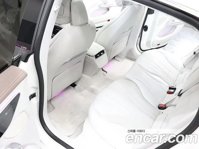 Mercedes-Benz EQE V295 — Фото автомобиля 16