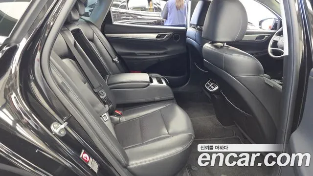 Hyundai Grandeur New — Фото автомобиля 18