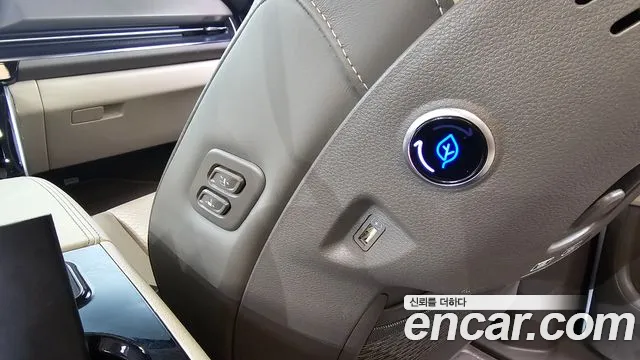 Kia Carnival Generation 4 — Фото автомобиля 23