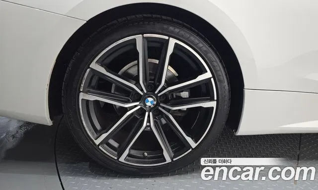 BMW 4 Series G22 — Фото автомобиля 5