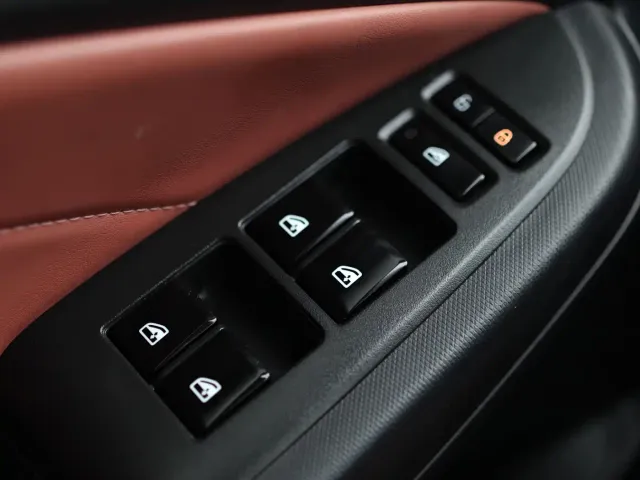 Changan Eado — Фото автомобиля 12
