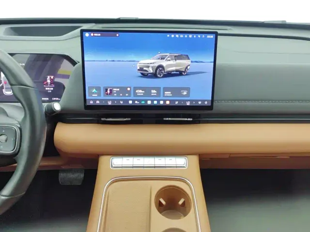 Haval Xiaolong MAX — Фото автомобиля 13