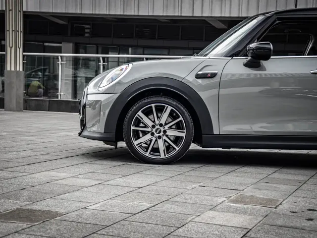 MINI Hatch — Фото автомобиля 7