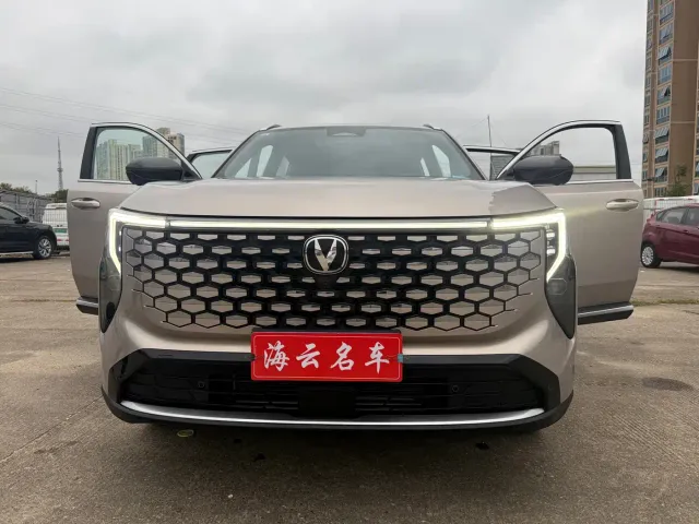 Changan CS55 Plus — Фото автомобиля 24