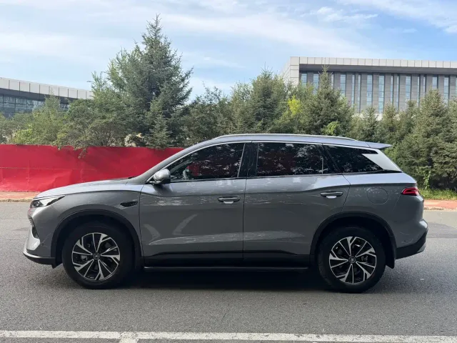 BYD Song Pro — Фото автомобиля 8