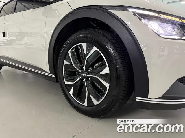 Kia EV6 — Фото автомобиля 5
