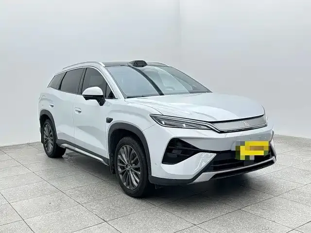 BYD Song Ultra — Фото автомобиля 3
