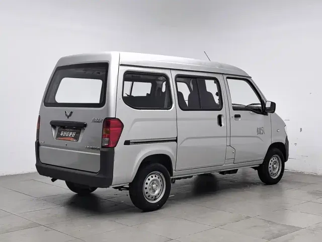 Wuling Zhiguang — Фото автомобиля 2