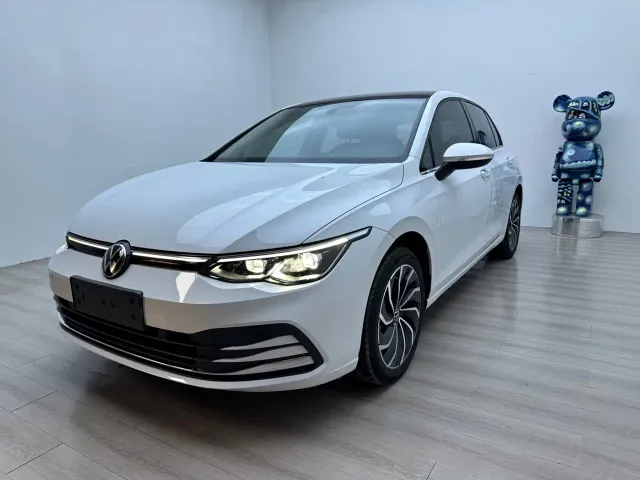 Фотография автомобиля — Volkswagen Golf