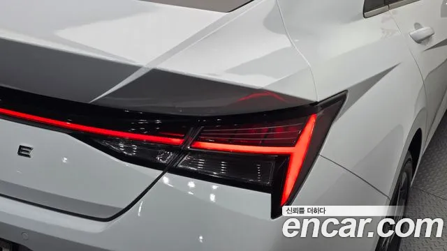 Hyundai Avante CN7 — Фото автомобиля 8