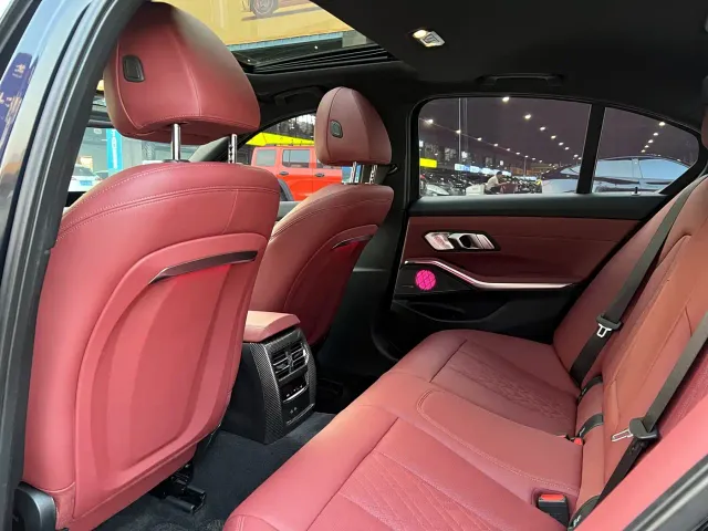 BMW 3 Series — Фото автомобиля 12