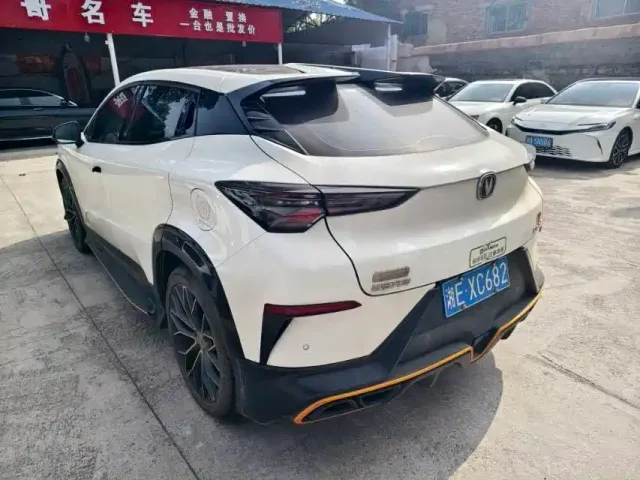 Changan UNI-T — Фото автомобиля 7