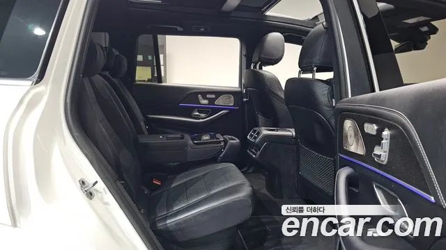 Mercedes-Benz GLS-Class — Фото автомобиля 8