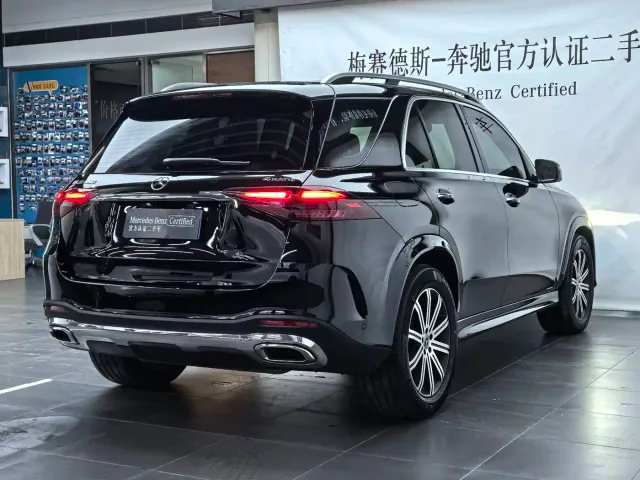 Mercedes-Benz GLE-Class — Фото автомобиля 3