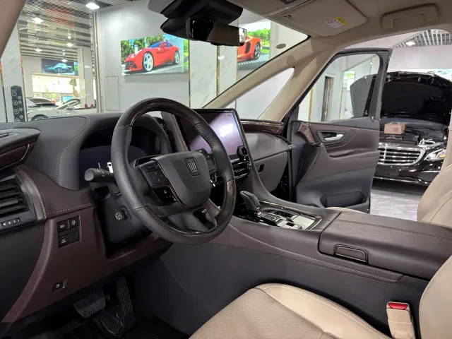 Toyota Vellfire — Фото автомобиля 5