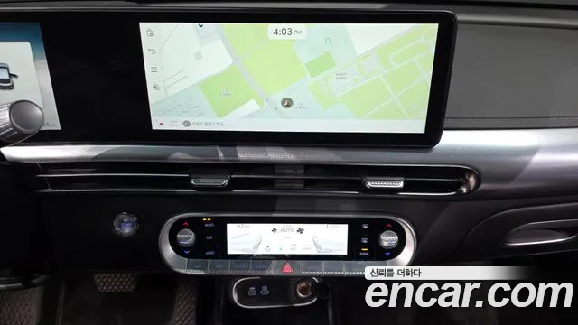Genesis GV60 — Фото автомобиля 11