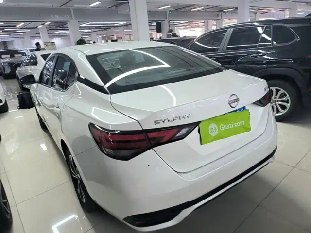 Nissan Sylphy — Фото автомобиля 4