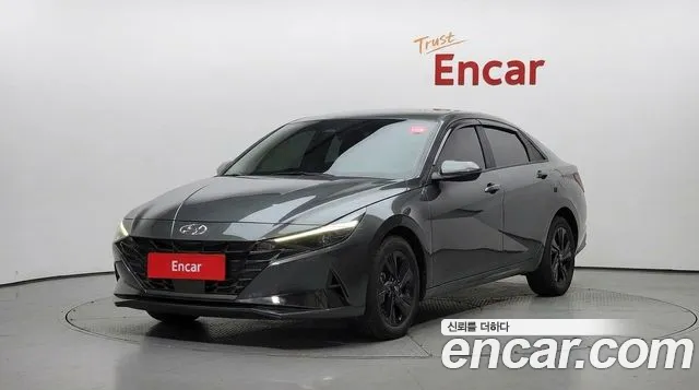 Фотография автомобиля — Hyundai Avante CN7