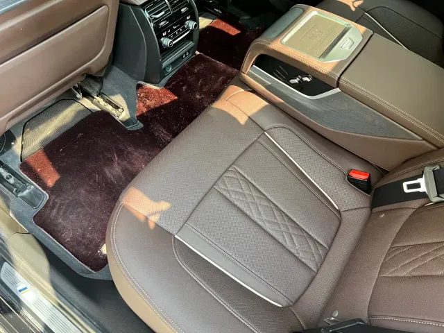 BMW 5 Series — Фото автомобиля 13