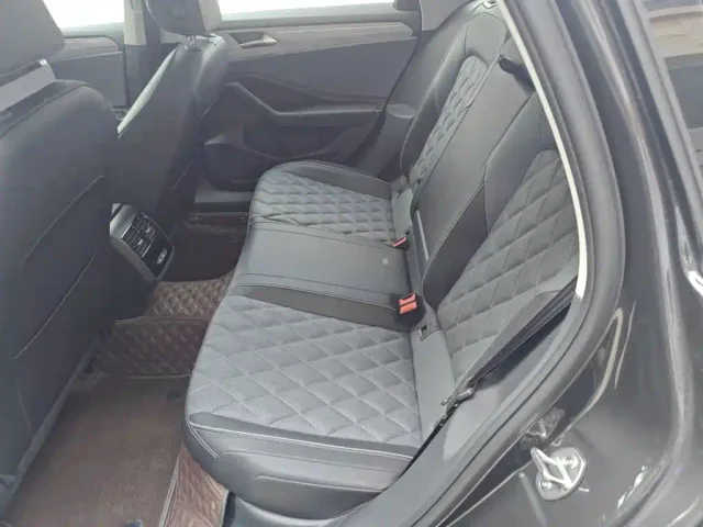 Volkswagen Sagitar — Фото автомобиля 14