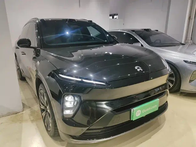 Nio ES8 — Фото автомобиля 21