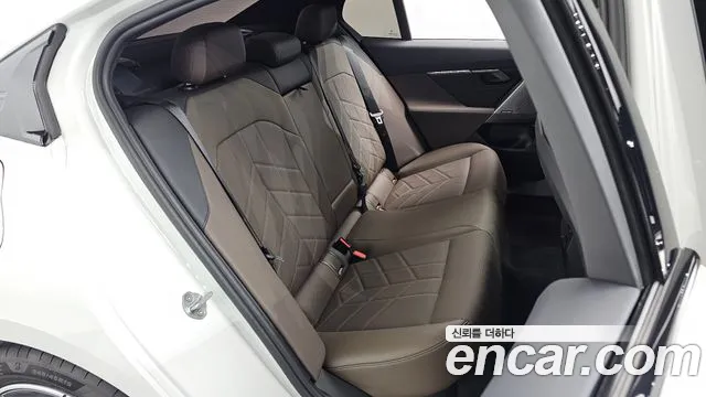 BMW 5 Series — Фото автомобиля 17