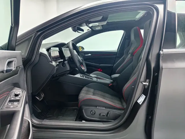 Volkswagen Golf GTI — Фото автомобиля 17