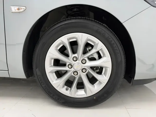 Chevrolet Monza — Фото автомобиля 16