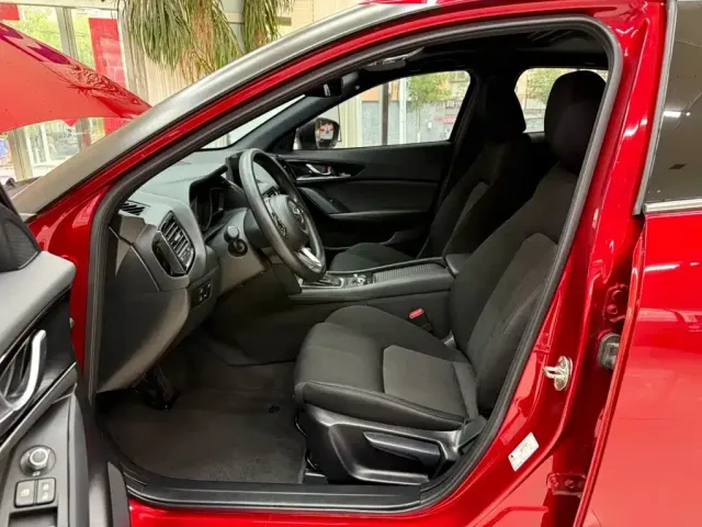Mazda CX-4 — Фото автомобиля 16