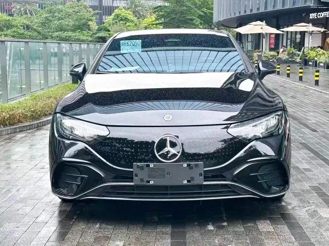 Mercedes-Benz EQE SUV — Фото автомобиля 2