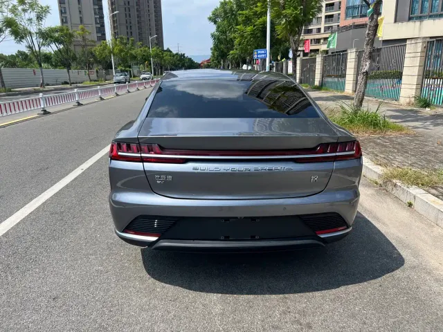 BYD Han — Фото автомобиля 7