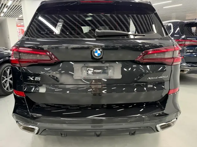 BMW X5 — Фото автомобиля 3