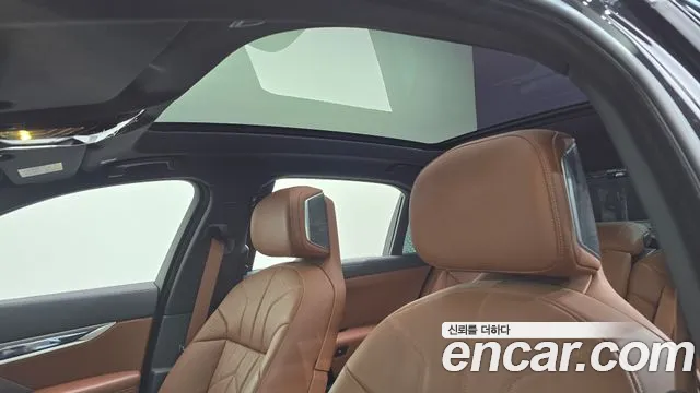 BMW 7-Series — Фото автомобиля 16
